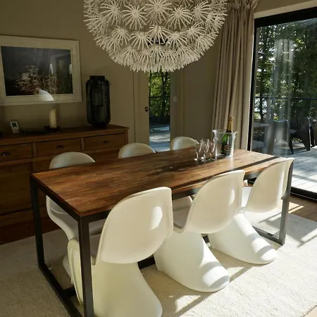 Maison Moderne Avec Piscine Privee Et Acces Lac, Draps Et Linge Fournis, Internet Inclus - Fr-1-742-245 *